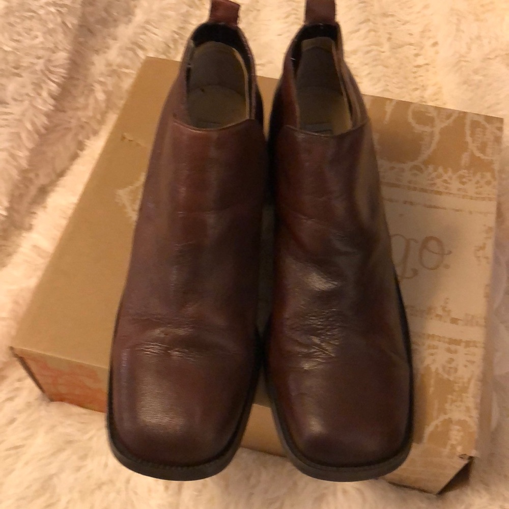 Medium Brown Calf Leather Boot worn once!